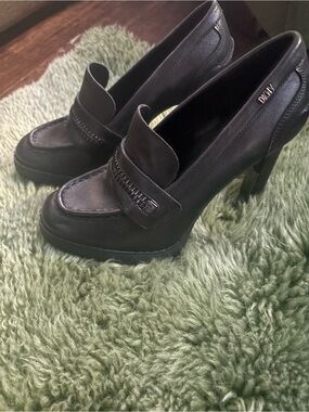 DKNY Black Leather Platform High-Heel Loafer